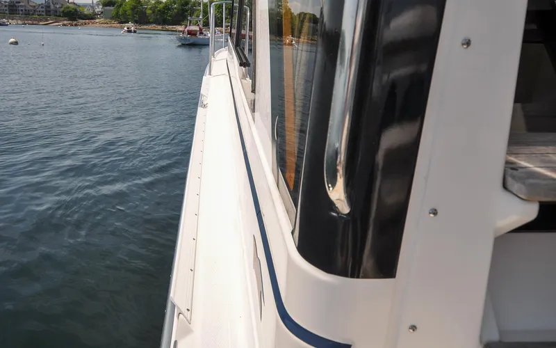 Frisky Yacht Photos Pics 2022 Cutwater C32 CB - Frisky