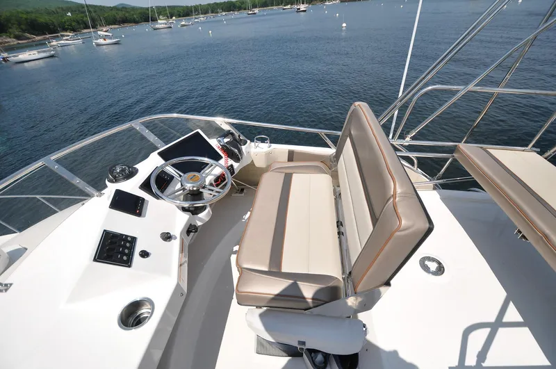 Frisky Yacht Photos Pics 2022 Cutwater C32 CB - Frisky