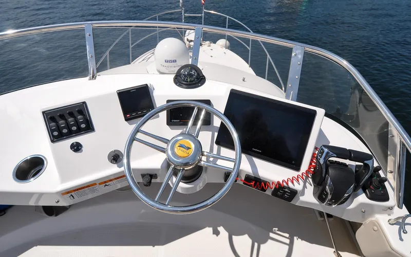 Frisky Yacht Photos Pics 2022 Cutwater C32 CB - Frisky