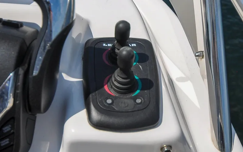 Frisky Yacht Photos Pics 2022 Cutwater C32 CB - Frisky