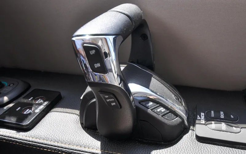 Frisky Yacht Photos Pics 2022 Cutwater C32 CB - Frisky