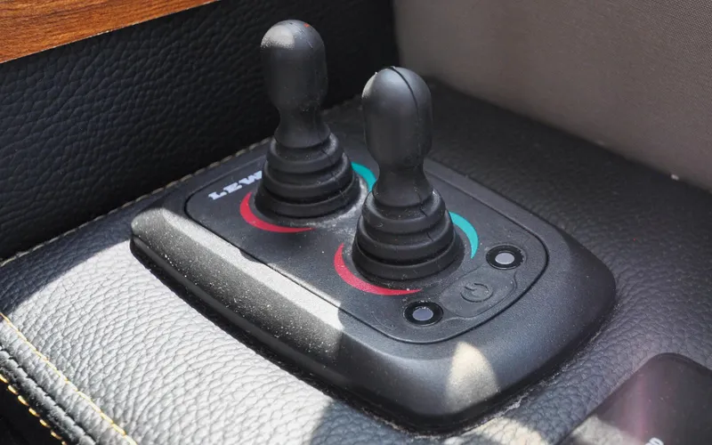 Frisky Yacht Photos Pics 2022 Cutwater C32 CB - Frisky