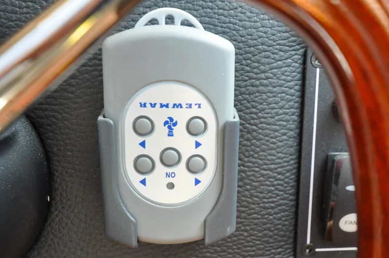 Frisky Yacht Photos Pics 2022 Cutwater C32 CB - Frisky