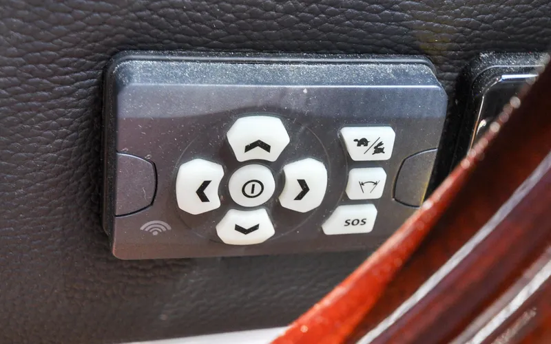 Frisky Yacht Photos Pics 2022 Cutwater C32 CB - Frisky