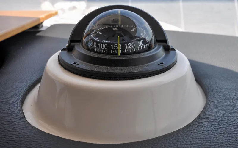 Frisky Yacht Photos Pics 2022 Cutwater C32 CB - Frisky