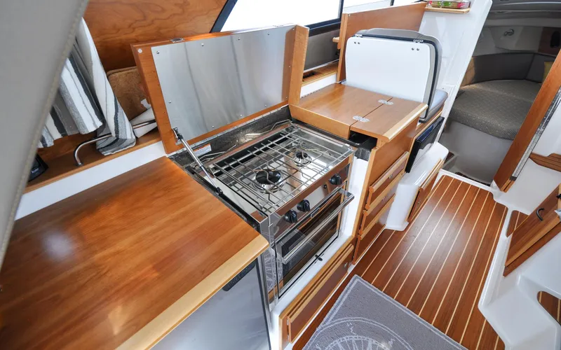 Frisky Yacht Photos Pics 2022 Cutwater C32 CB - Frisky