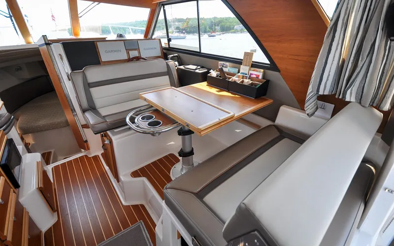 Frisky Yacht Photos Pics 2022 Cutwater C32 CB - Frisky