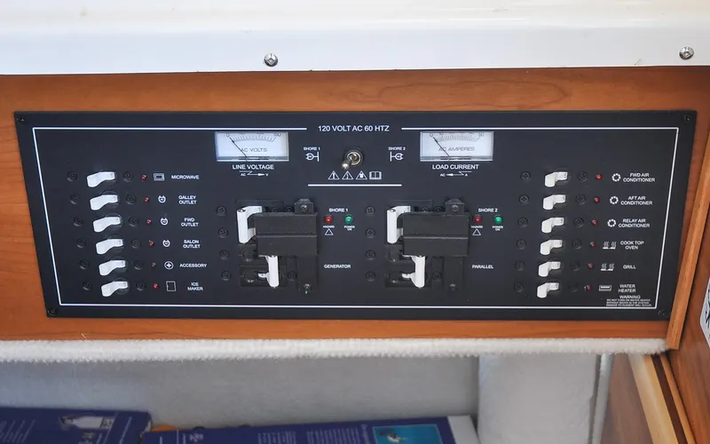 Frisky Yacht Photos Pics 2022 Cutwater C32 CB - Frisky