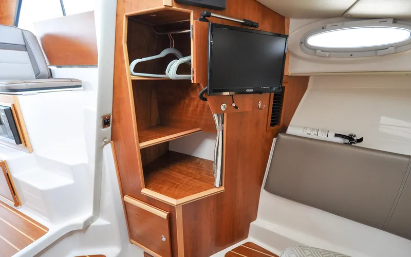 Frisky Yacht Photos Pics 2022 Cutwater C32 CB - Frisky