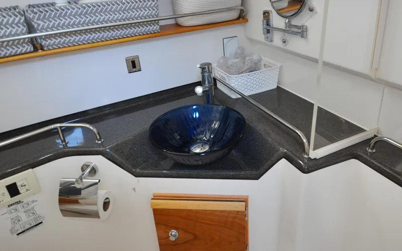 Frisky Yacht Photos Pics 2022 Cutwater C32 CB - Frisky