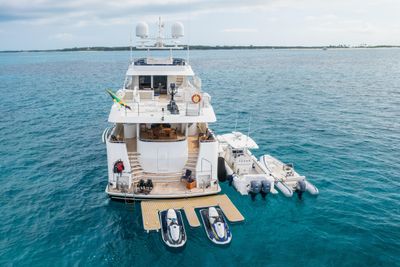 Yacht