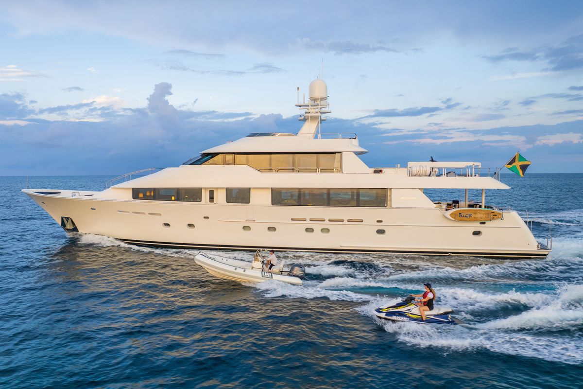 2003 Westport 130 