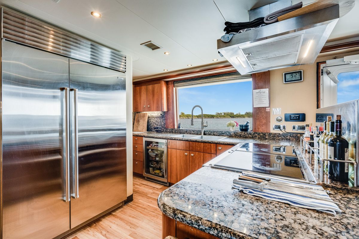 2003 Westport 130 