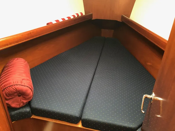 Annarosa Yacht Photos Pics V Berth