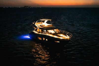 Yacht