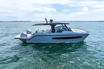 Tesoro T38
