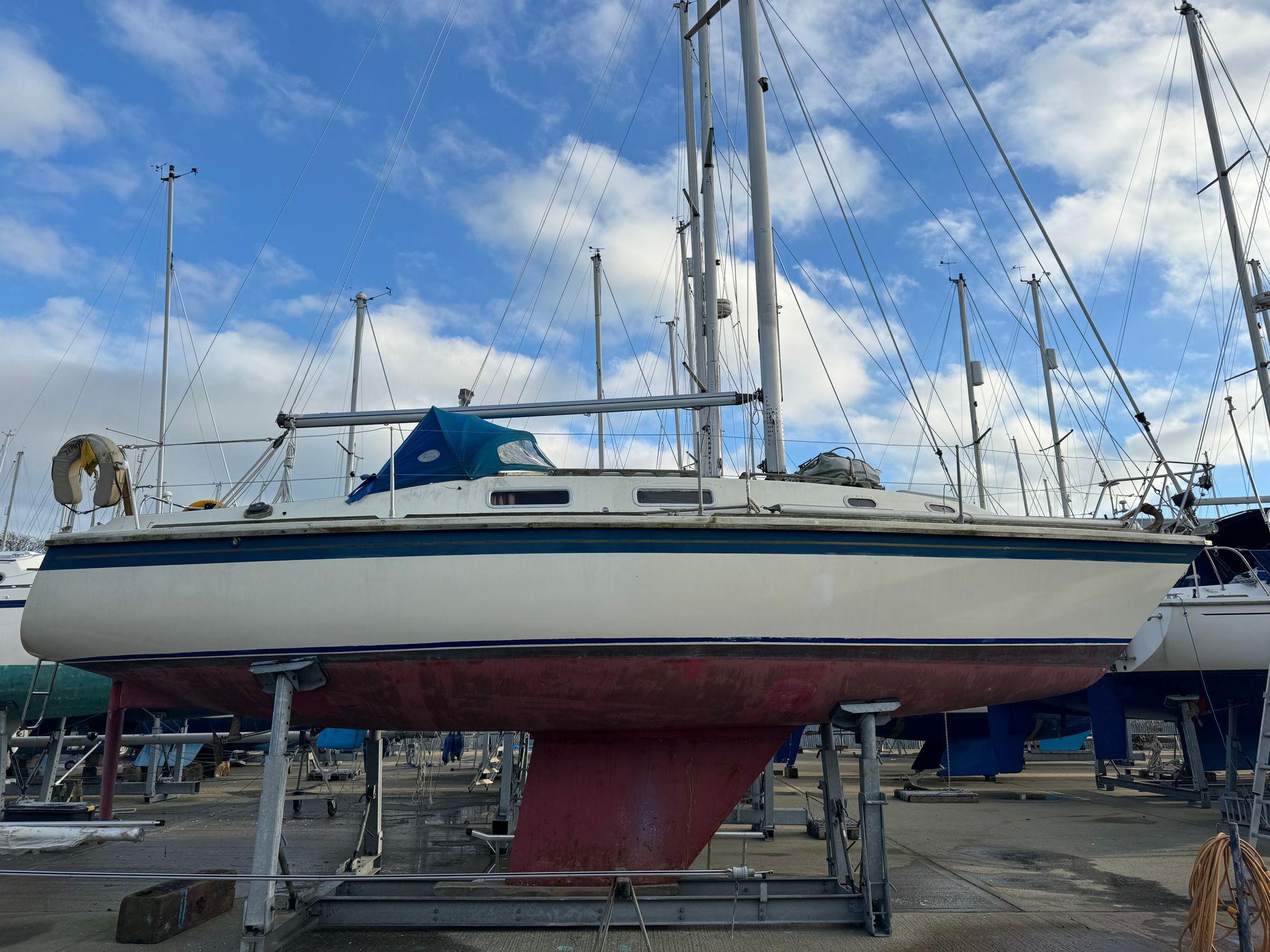 Used 1983 Westerly Fulmar 32 - Hampshire | TopBoats