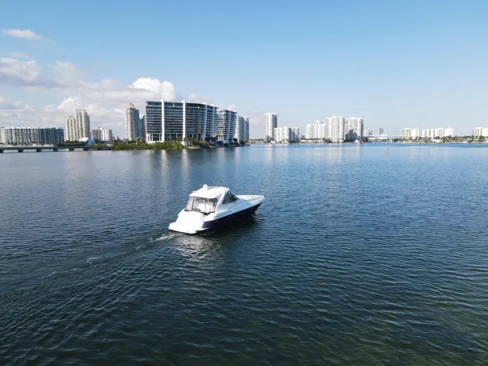 Coco Yacht Photos Pics 