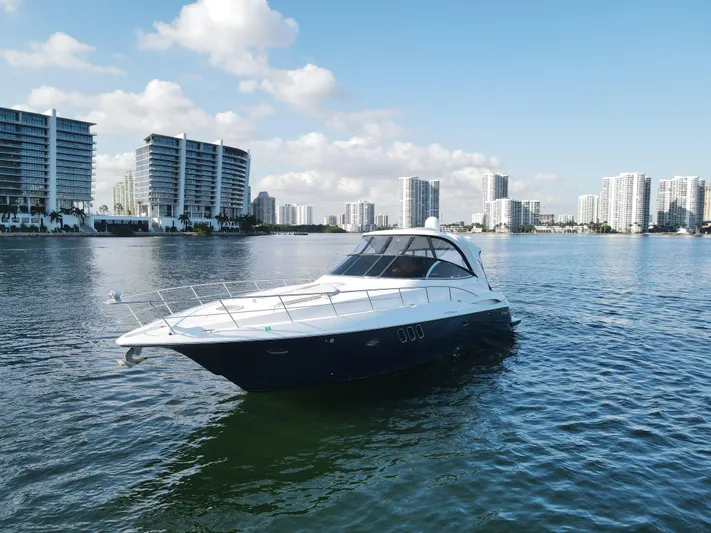 Coco Yacht Photos Pics 