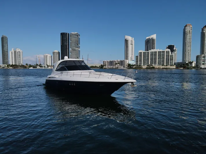 Coco Yacht Photos Pics 