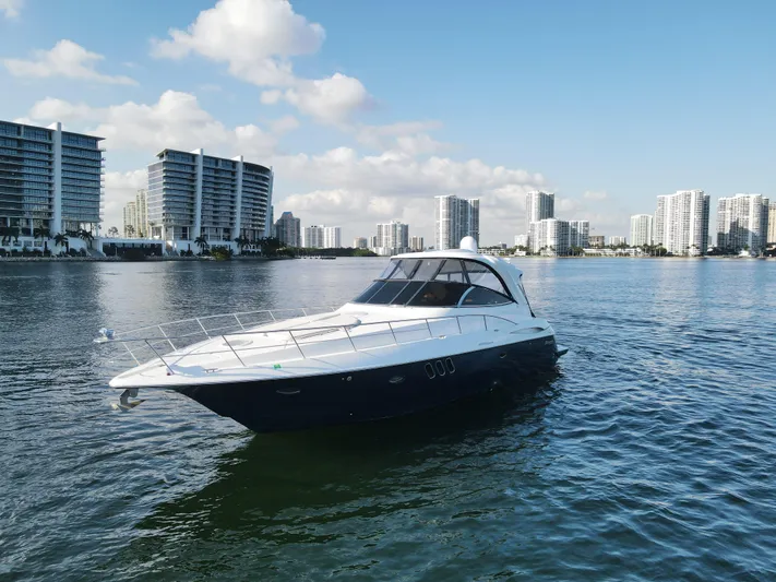 Coco Yacht Photos Pics 
