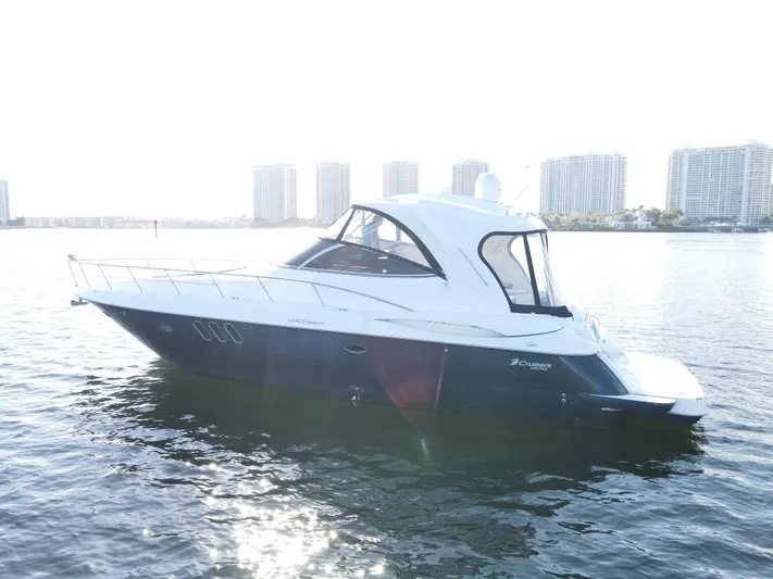 Coco Yacht Photos Pics 