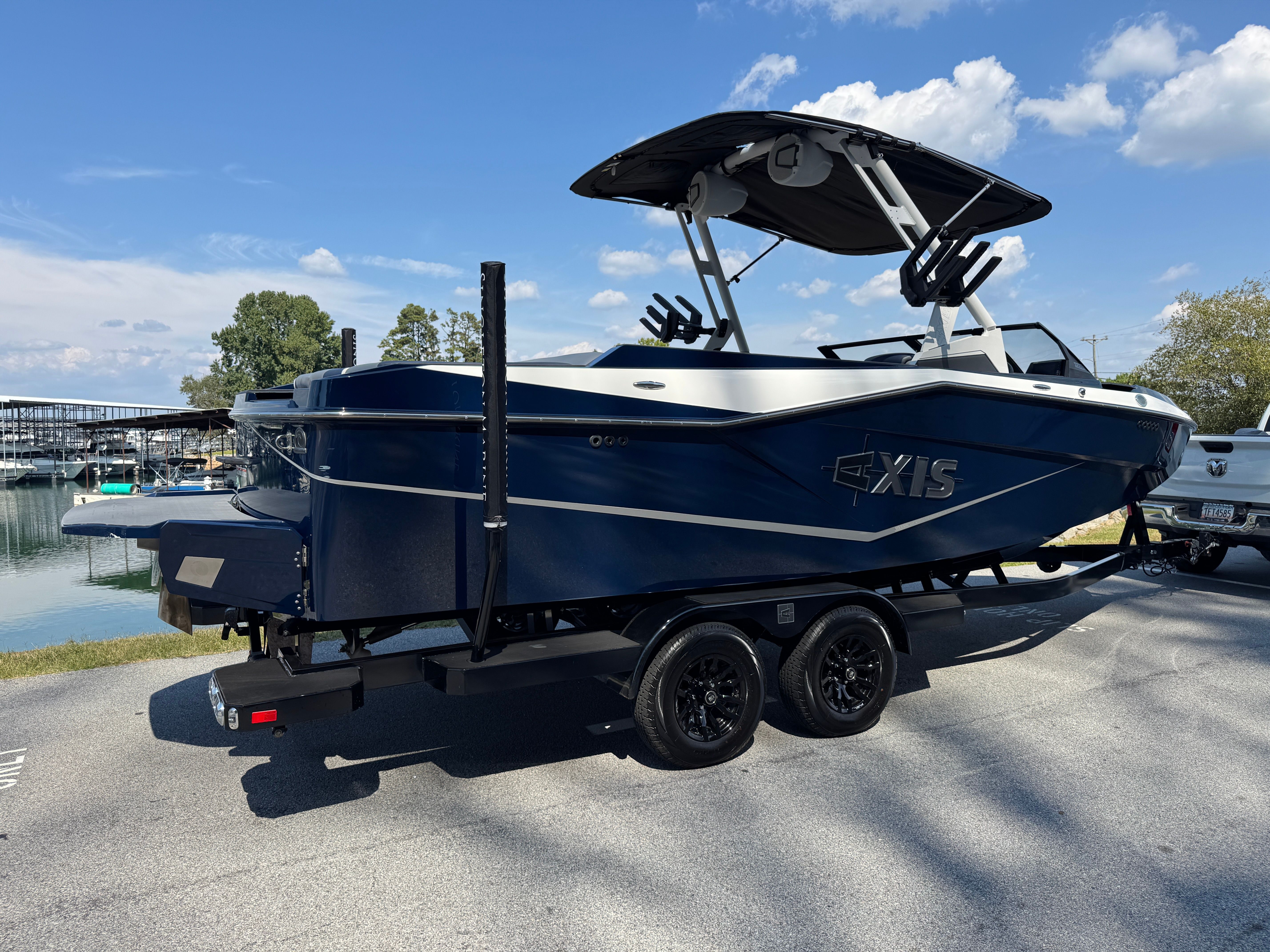 2025 AXIS T235 - Image 3