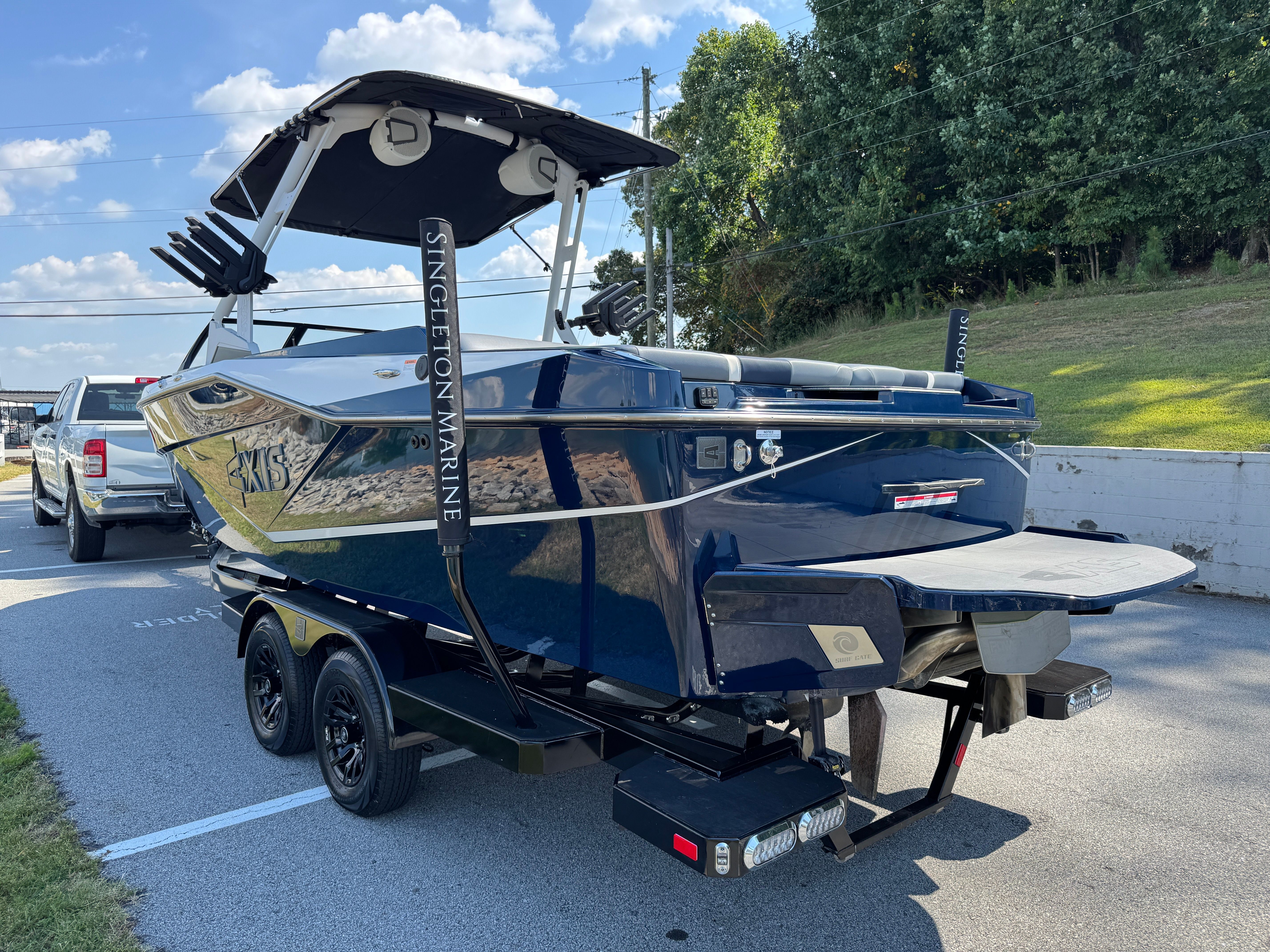 2025 AXIS T235 - Image 4