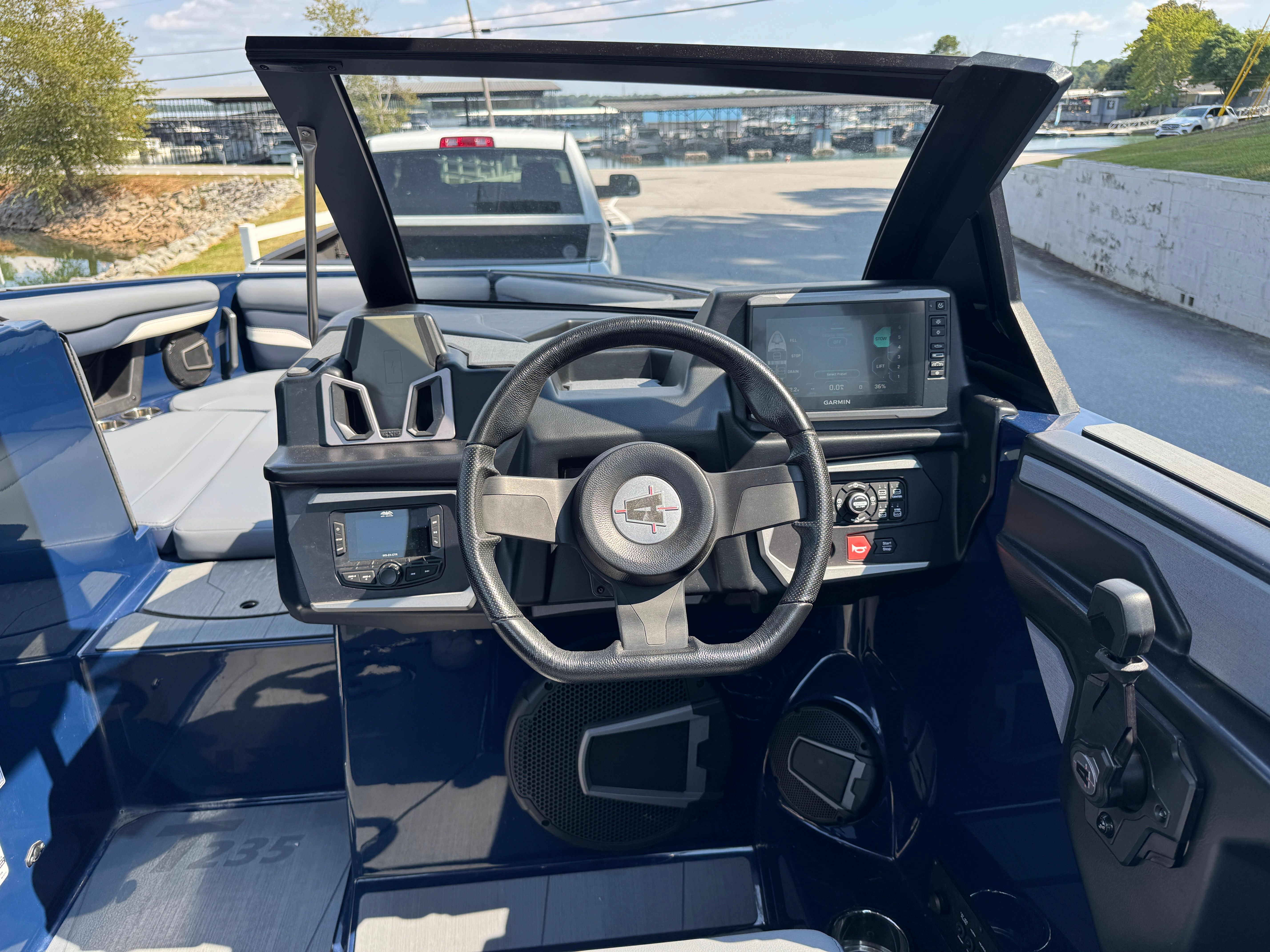 2025 AXIS T235 - Image 8