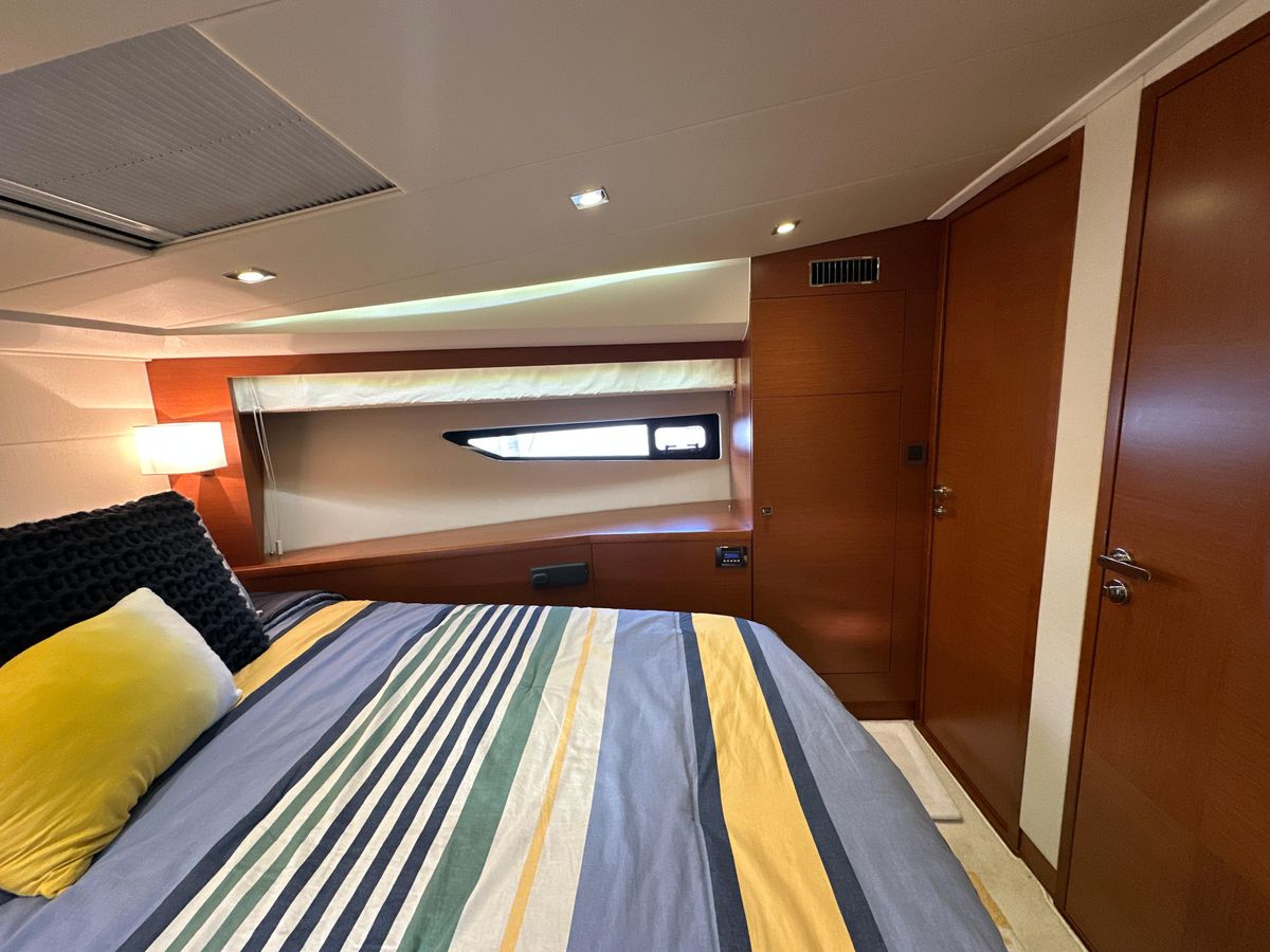 2015 Prestige 50 