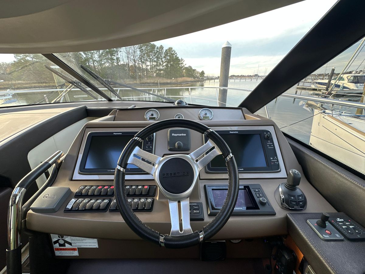 2015 Prestige 50 