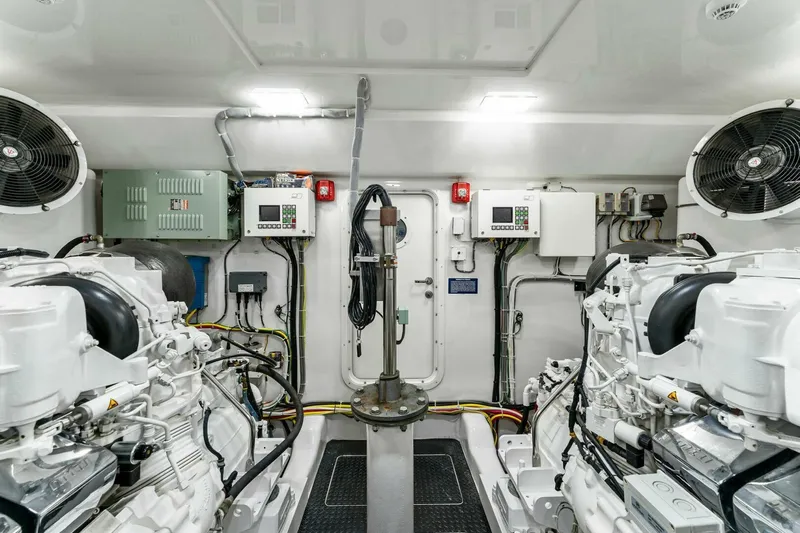 Aussie Rules Yacht Photos Pics 