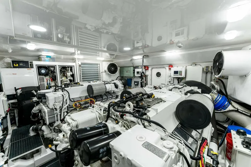 Aussie Rules Yacht Photos Pics 