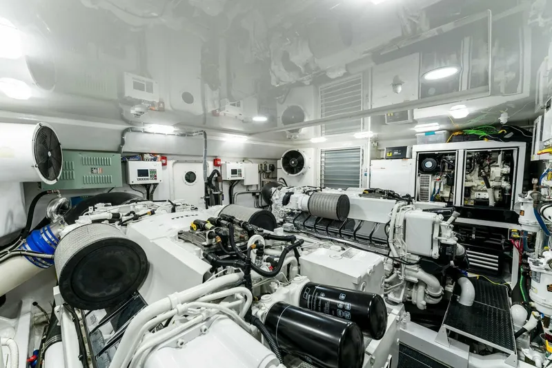 Aussie Rules Yacht Photos Pics 