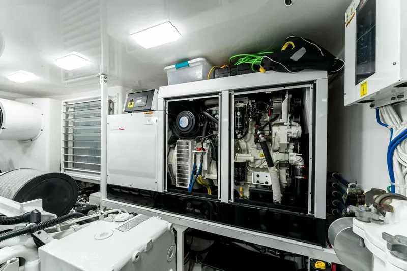 Aussie Rules Yacht Photos Pics 