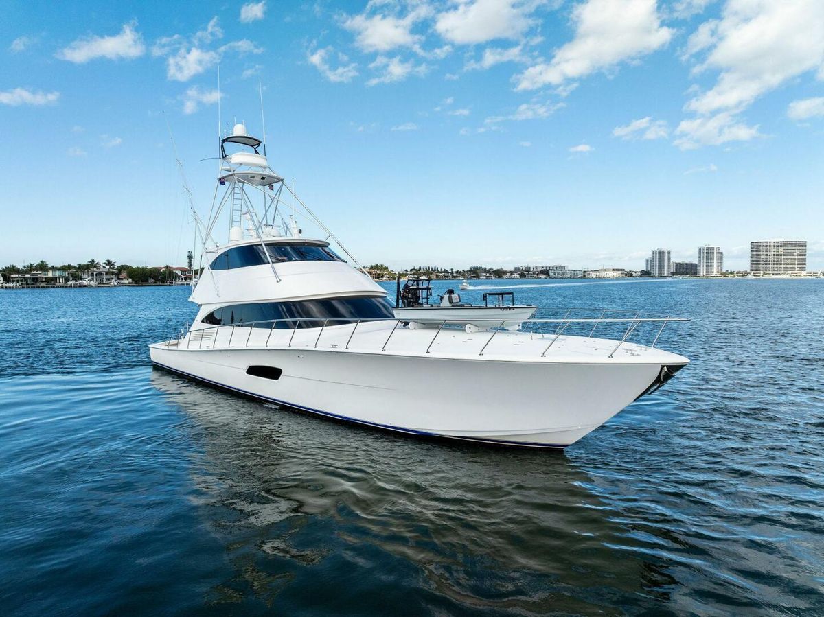 2017 Viking 92 