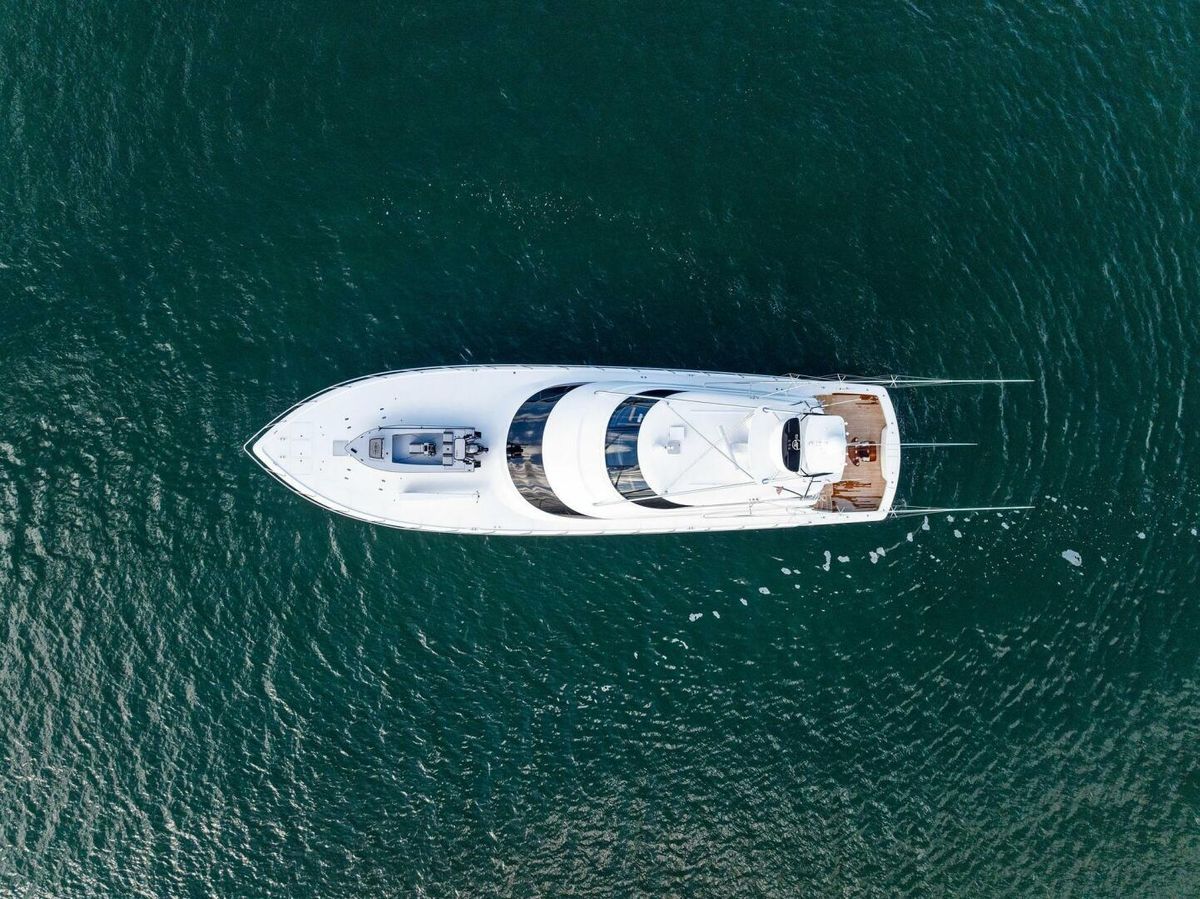 2017 Viking 92 