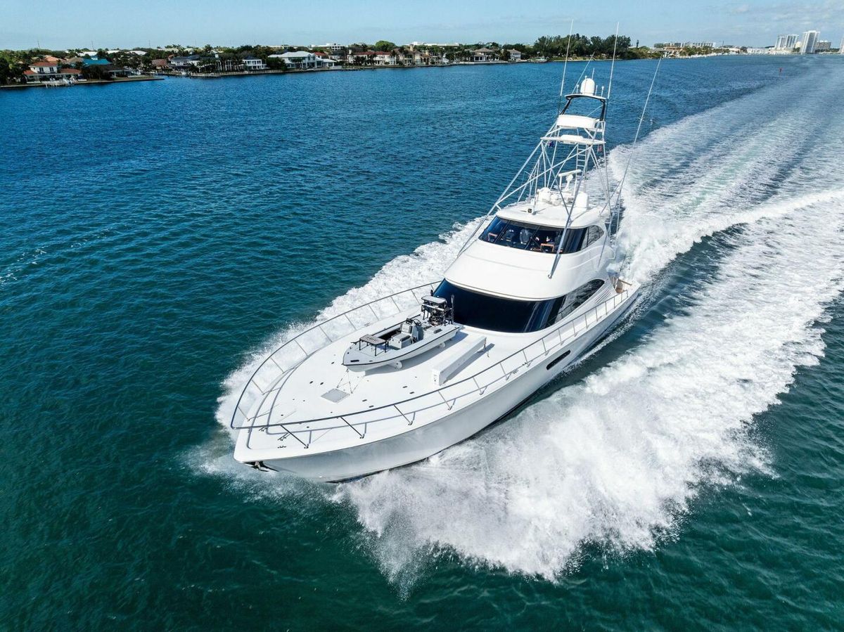 2017 Viking 92 