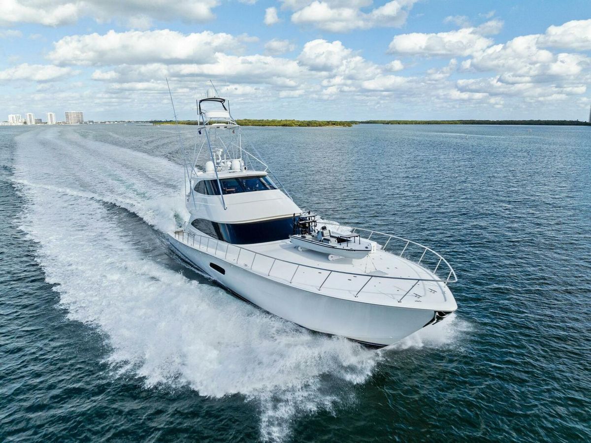 2017 Viking 92 