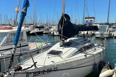 1987 Beneteau First 235