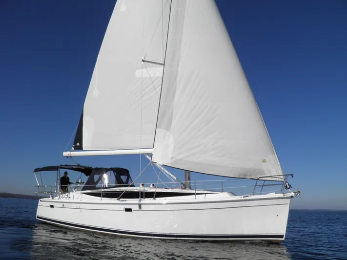 Joint Venture Yacht Photos Pics 