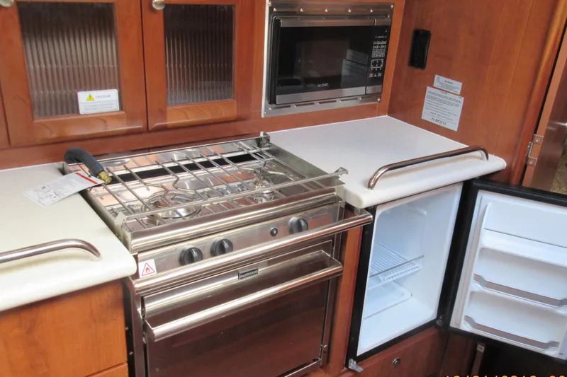 Joint Venture Yacht Photos Pics 