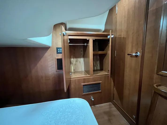 Joint Venture Yacht Photos Pics 