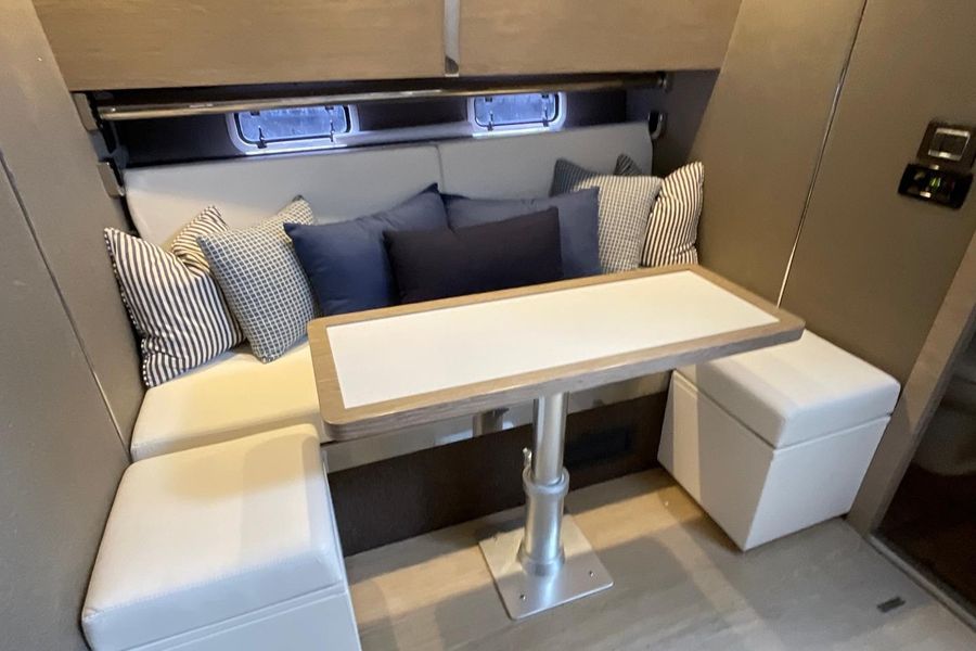 2019 Azimut Verve 40