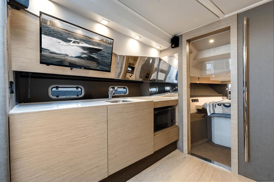 2019 Azimut Verve 40