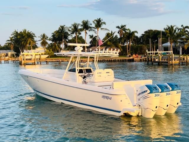 2013 Intrepid 375 Center Console