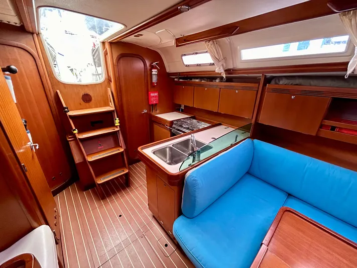 Wild T'ing Yacht Photos Pics 