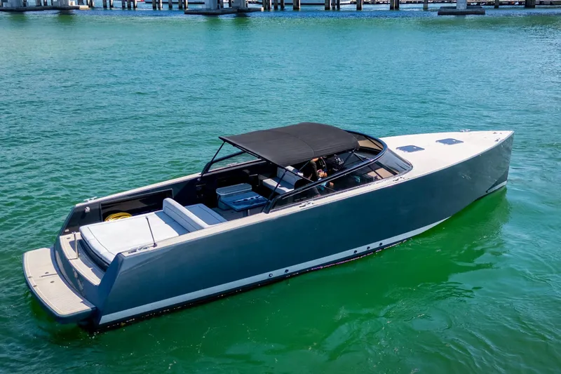 Drakaris Yacht Photos Pics 