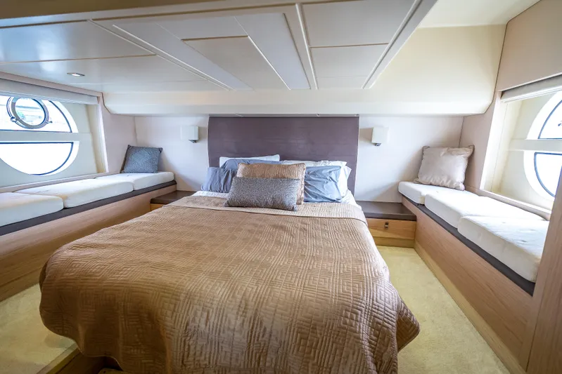 Good Deeds Yacht Photos Pics 