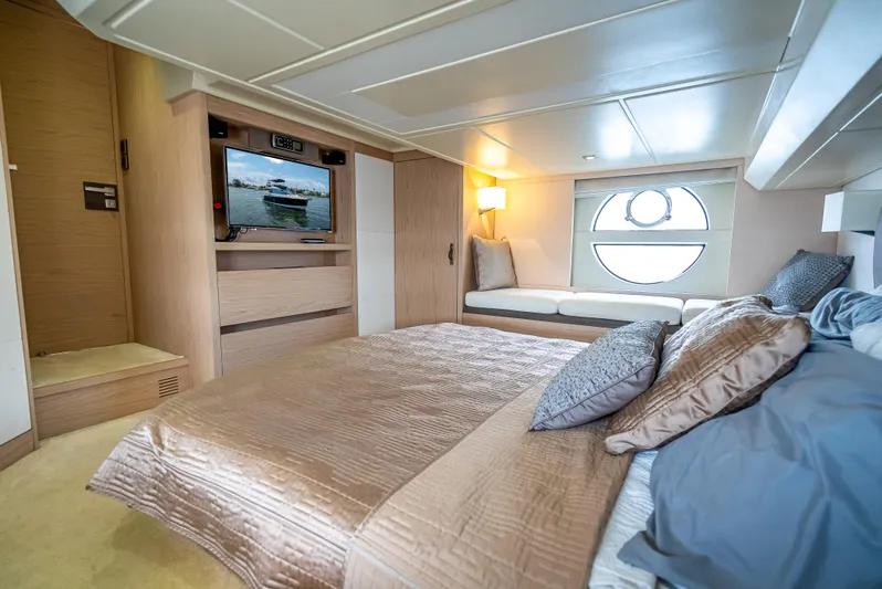 Good Deeds Yacht Photos Pics 